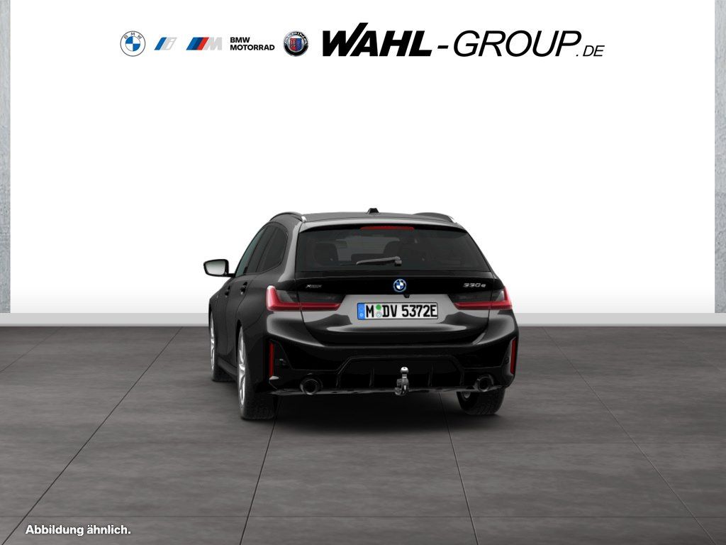 BMW 330e xDrive TOURING M SPORT PRO AHK PANO LEDER E