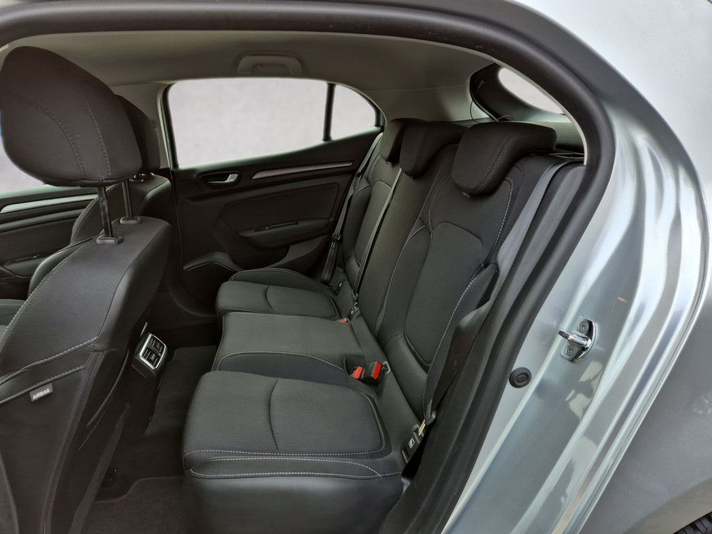 Renault Megane TCe 140 GPF EDC ZEN - Samsaru's Car Outlet