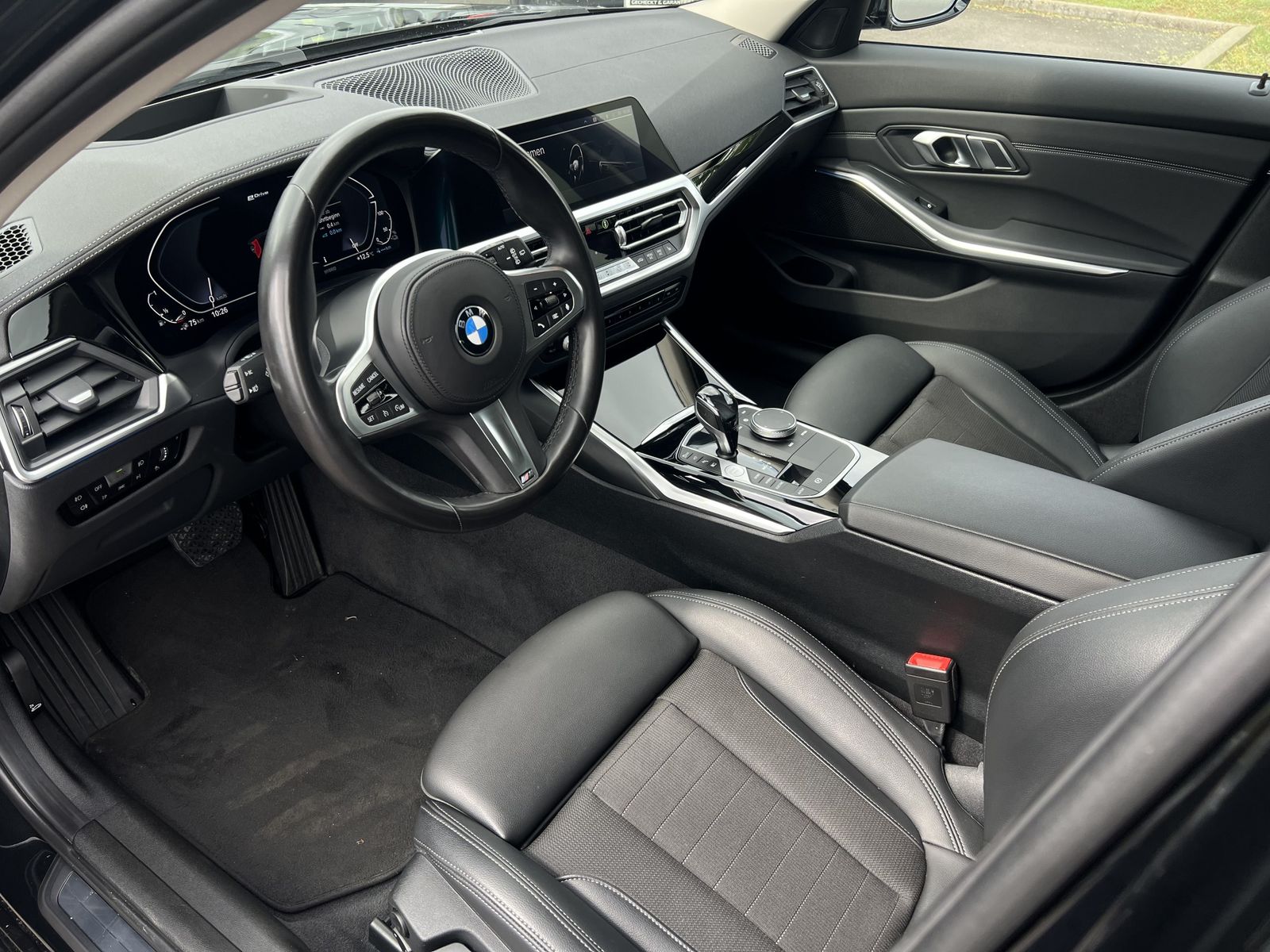 BMW 320e Touring Sport Line - Samsaru's Car Outlet