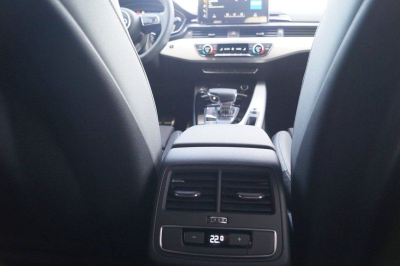 Audi A4 Avant S-Line 40TFSI - Samsaru's Car Outlet