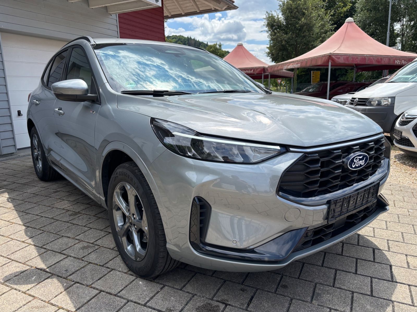 Ford Kuga Plug-In Hybrid ST-Line - Samsaru's Car Outlet