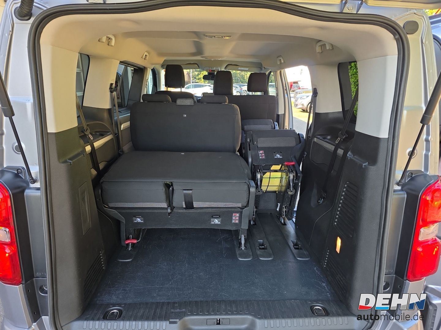 Citroën Spacetourer M HDI 180 AT Business Navi Totwinkel