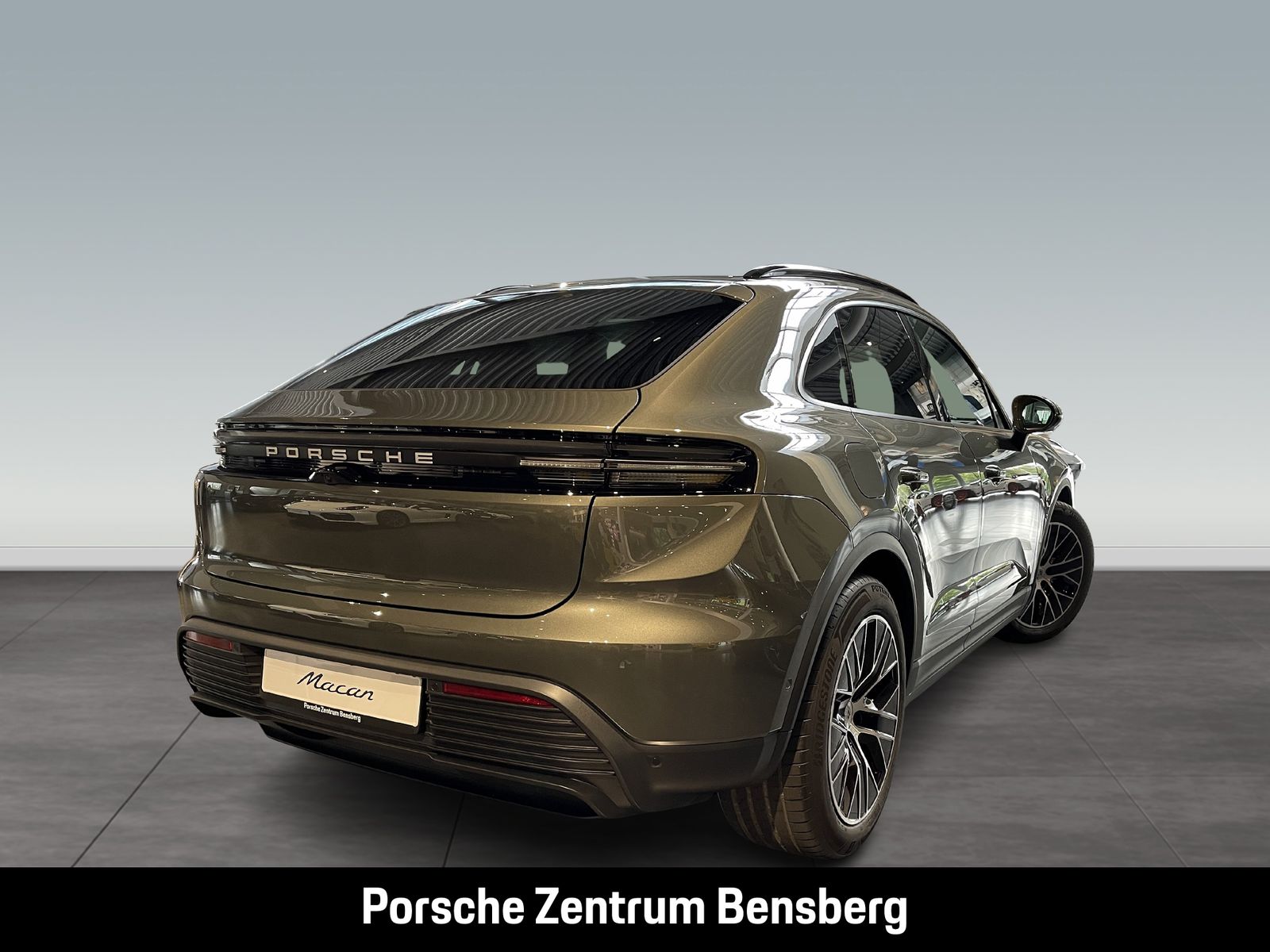 Porsche Macan 4 Electric