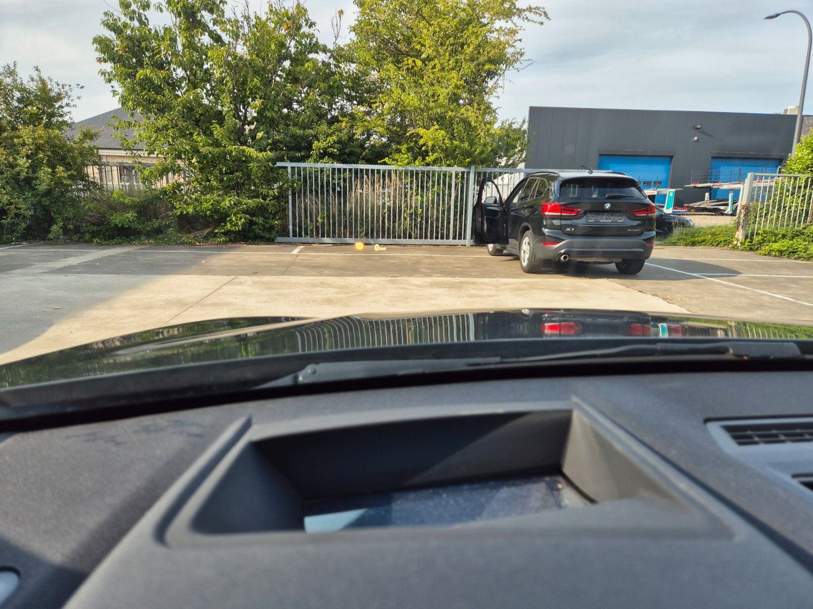 BMW X1 xDrive25e 4WD HYBRID - Samsaru's Car Outlet