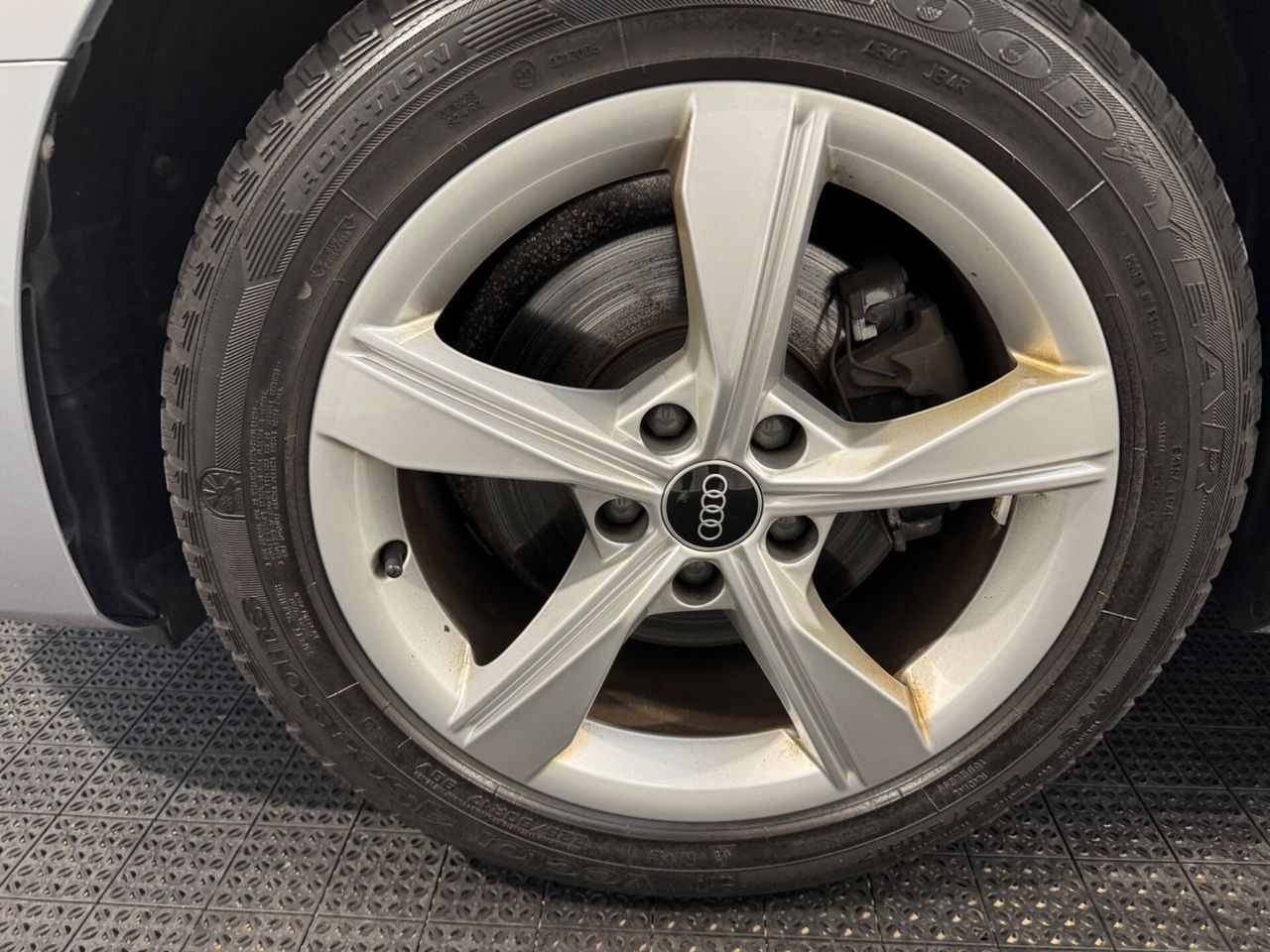 Audi A4 35 TDI S tronic Business Advanced - Samsaru's Car Outlet