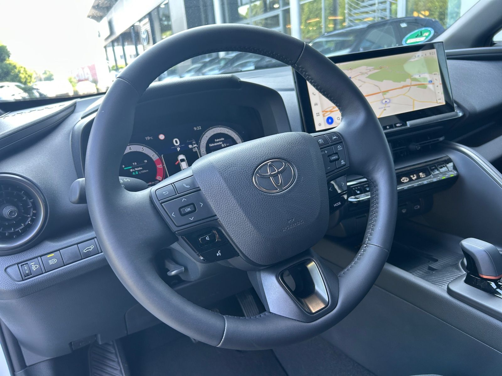 Toyota C-HR - 2.0 l Hybrid 4x2 Team D FLA el.Heck