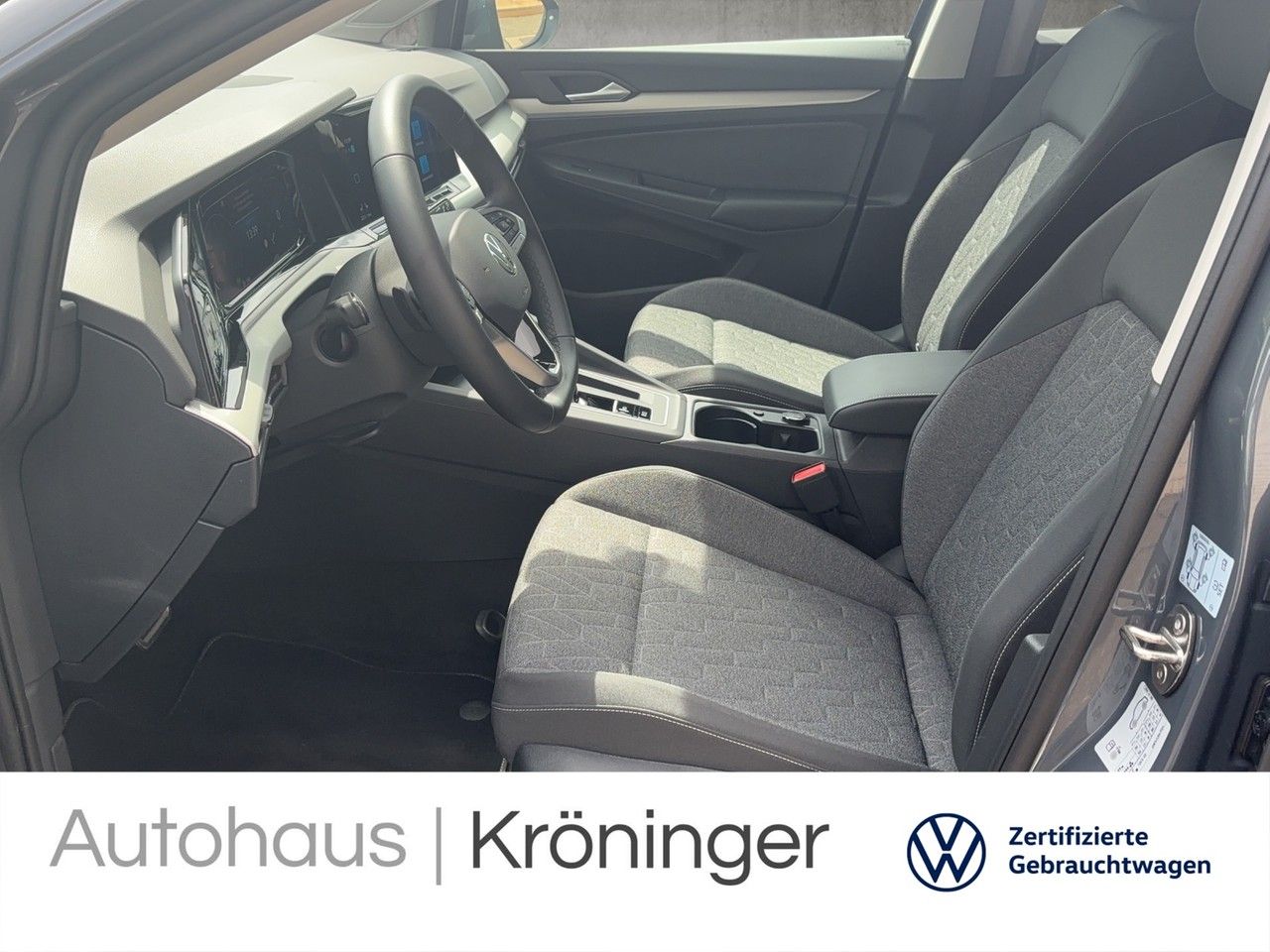 Volkswagen Golf VIII Variant MOVE 1.0 eTSI DSG - Samsaru's Car Outlet