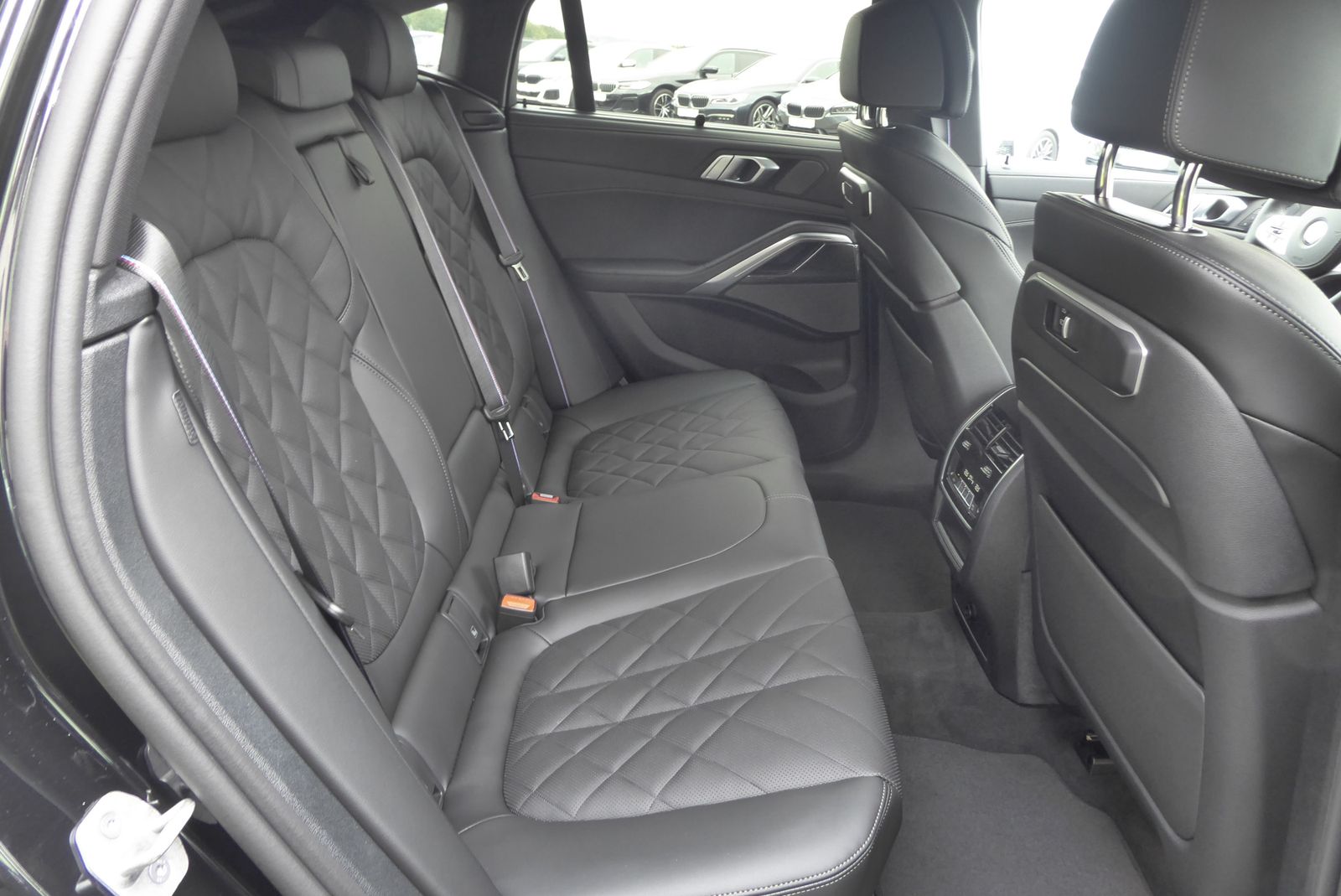 BMW X6 xDrive40d M Sport AHK HuD SH PANO 360°