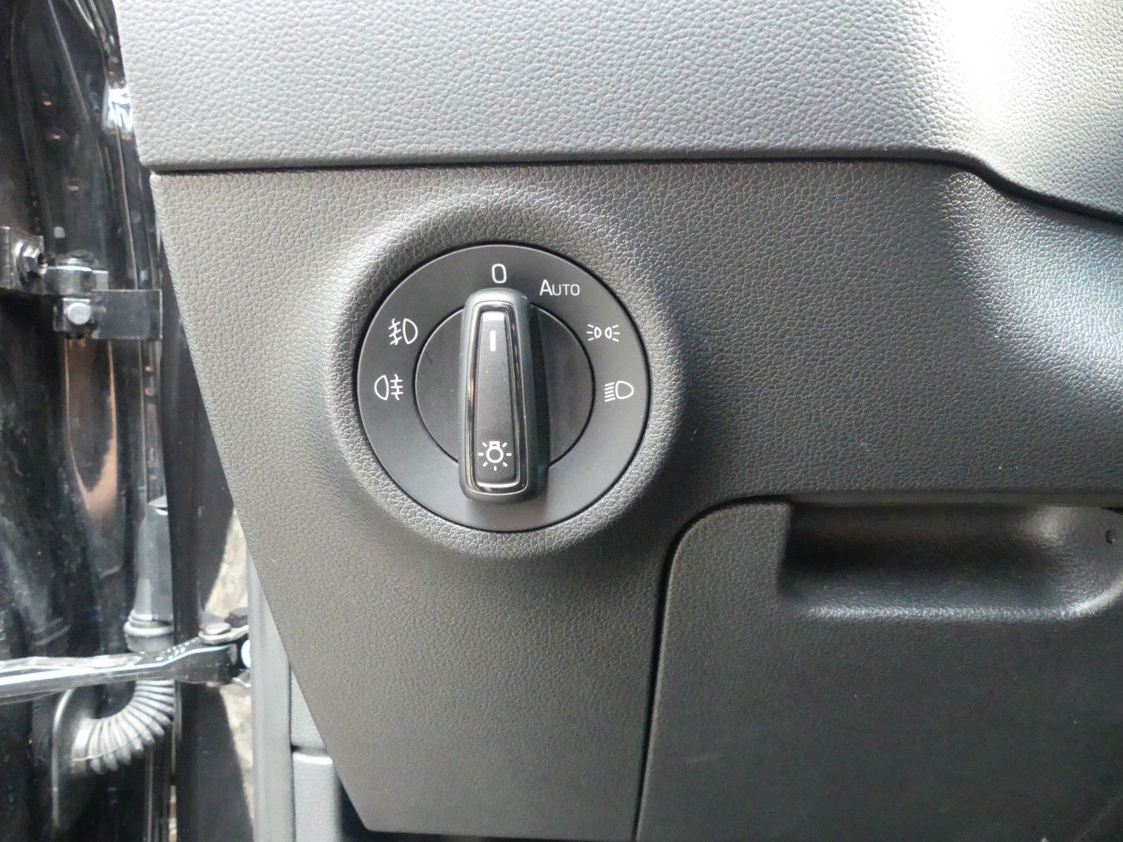 Skoda Karoq Sportline 4x4, Canton, LED, AHK, RF Kamera