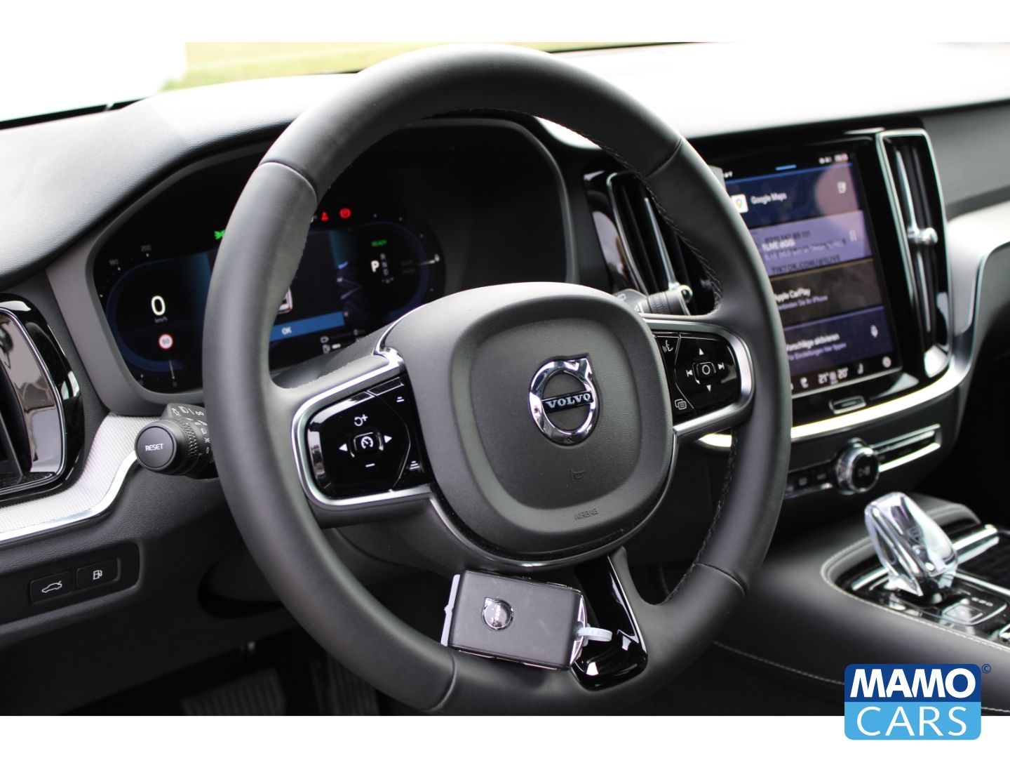 Volvo V60 T8 AWD Recharge Plus Dark EU6e AHK/360CAM/AC