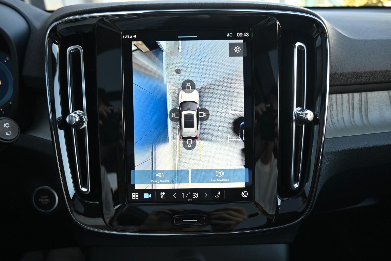 Volvo XC40 B4 Dark*FSHZG*360°*PANO*ACC*AHK*PIXEL