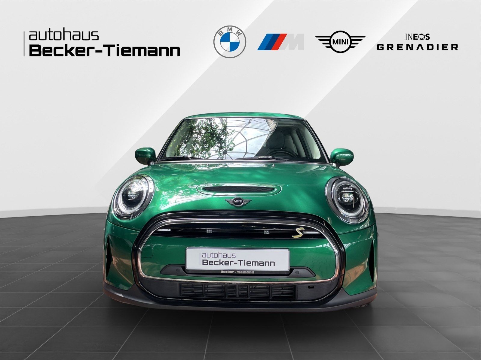 MINI Cooper SE Classic - Samsaru's Car Outlet
