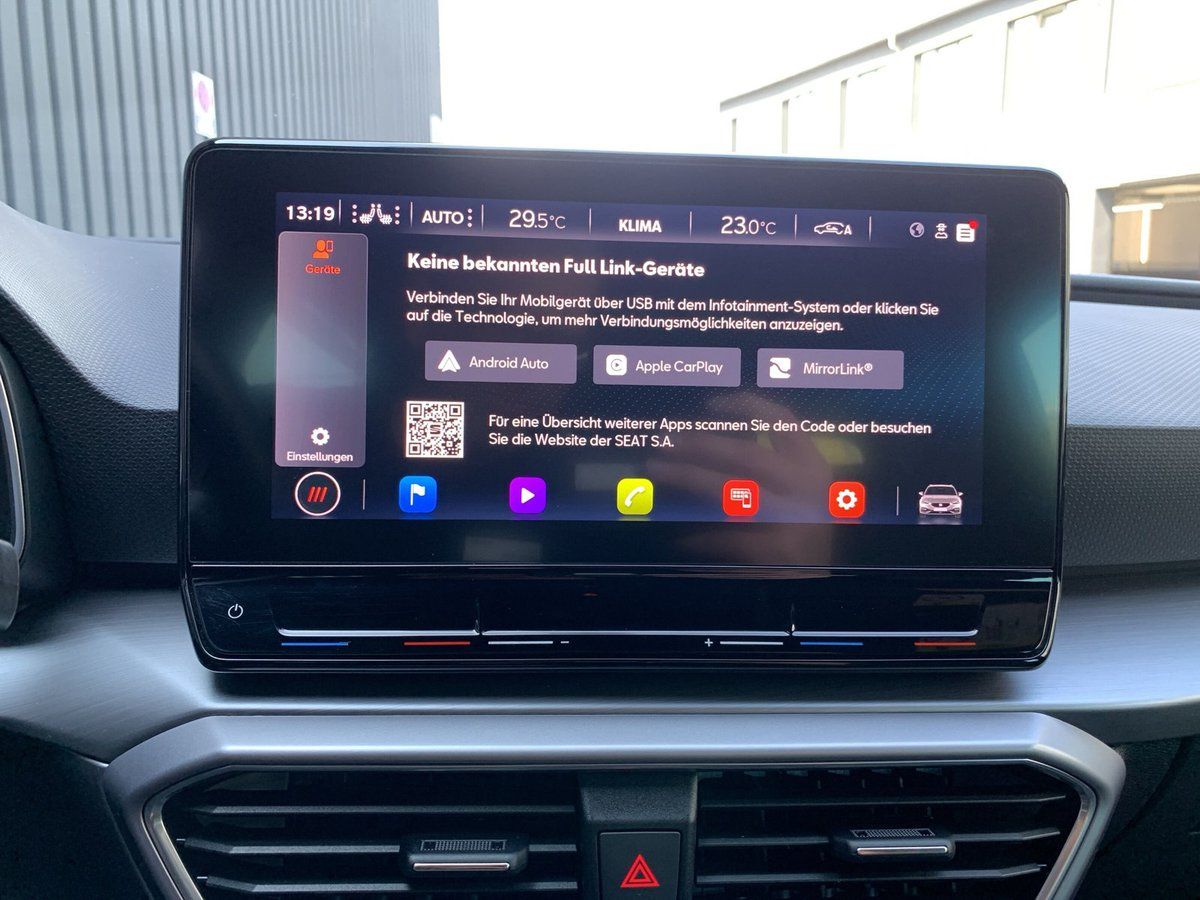 Seat Leon SPORTSTOURER FR 1.5 eTSI LED+KAMERA+AHK+SHZ