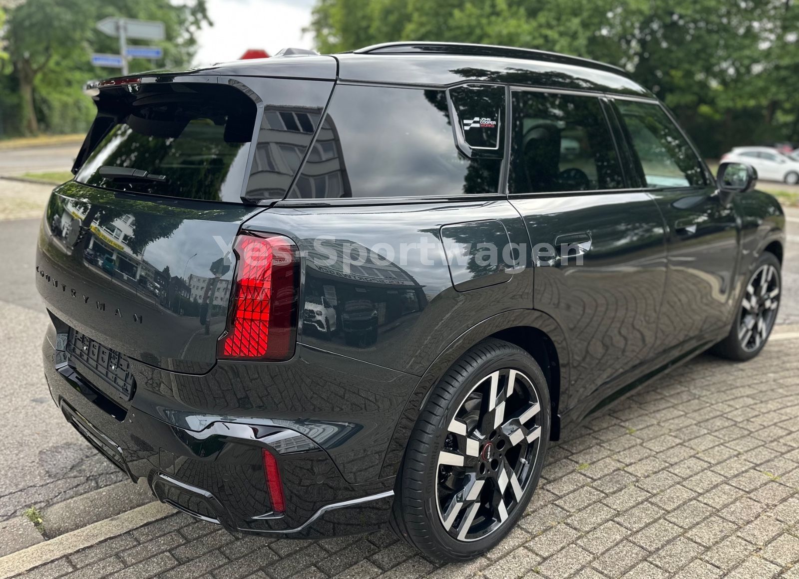 MINI Cooper D Countryman JCW - Samsaru's Car Outlet