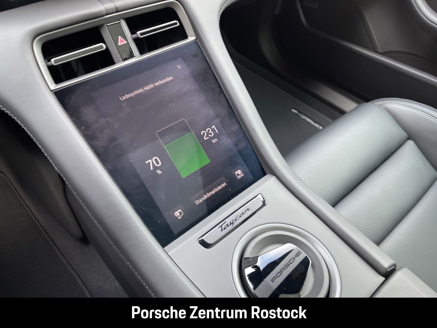 Porsche Taycan 4 Cross Turismo InnoDrive LED-Matrix