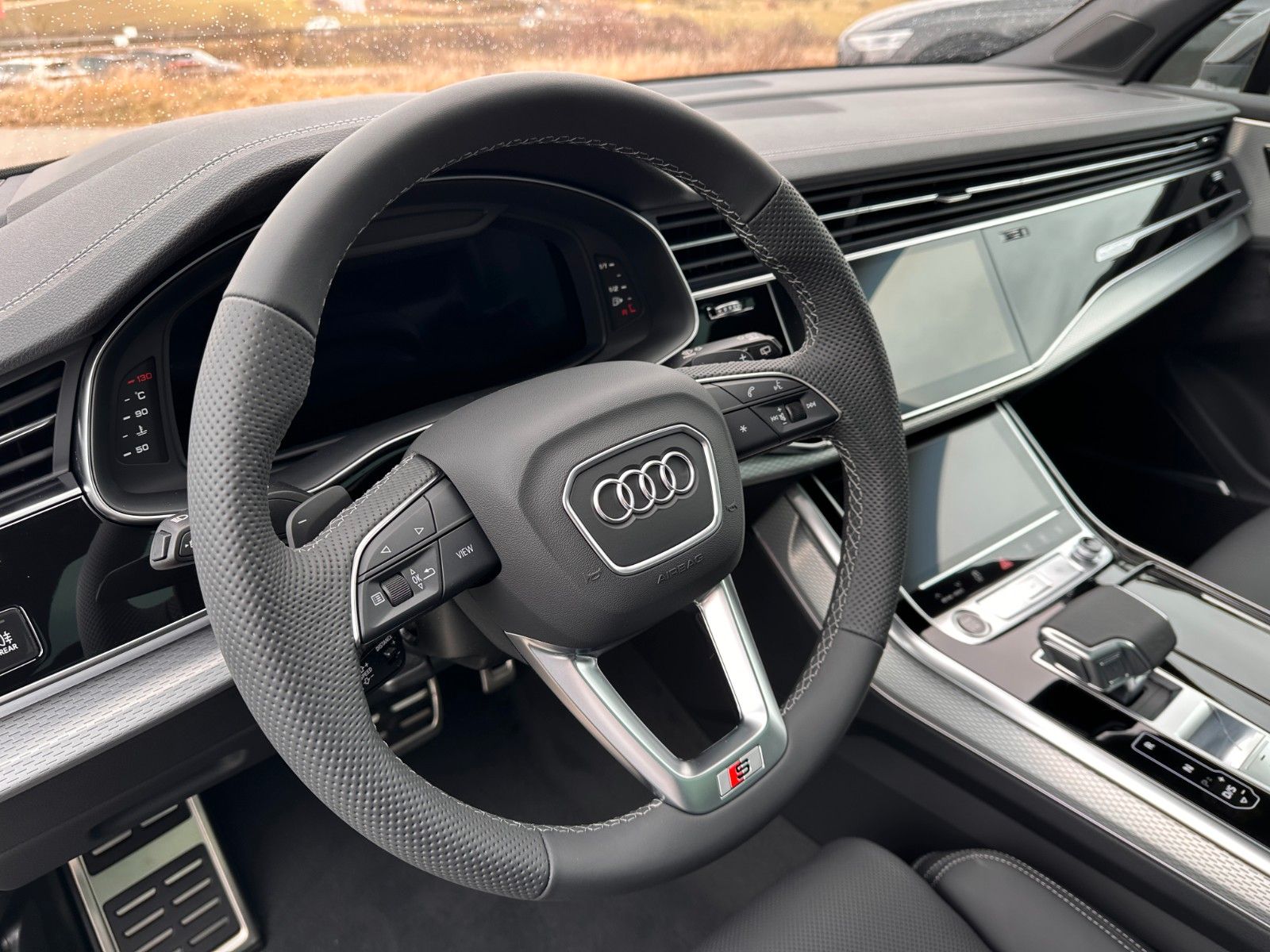 Audi Q7 50 TDI S line +AHK+STANDHEIZUNG+PANO+B&O