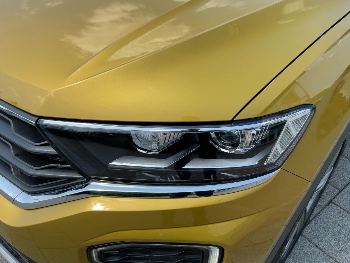 Volkswagen T-Roc 1.0 TSI STYLE - Samsaru's Car Outlet