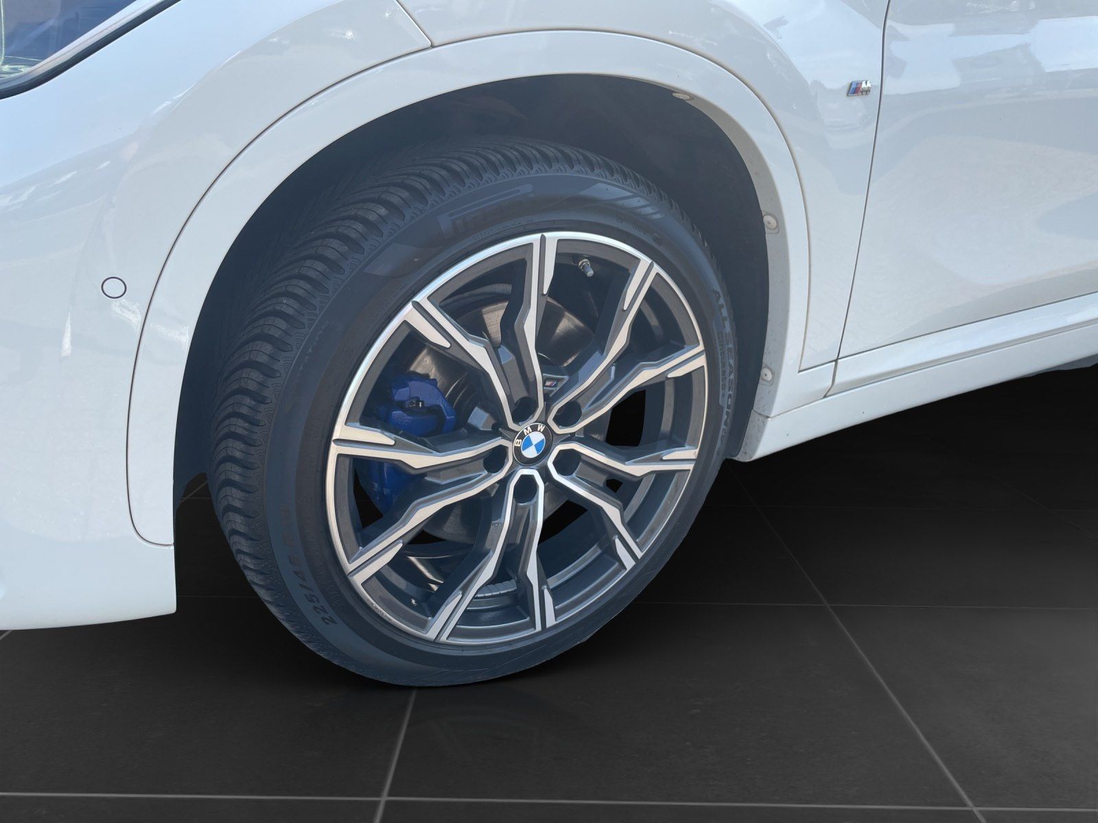 BMW X1 xDrive20i M Sport - Samsaru's Car Outlet