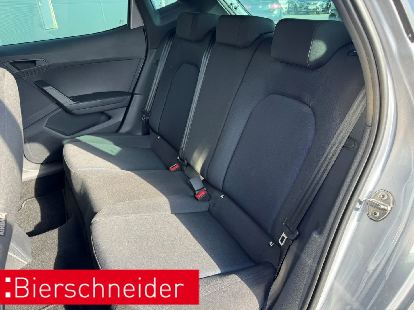 Seat Leon Sportstourer 2.0 TDI DSG Style - Samsaru's Car Outlet