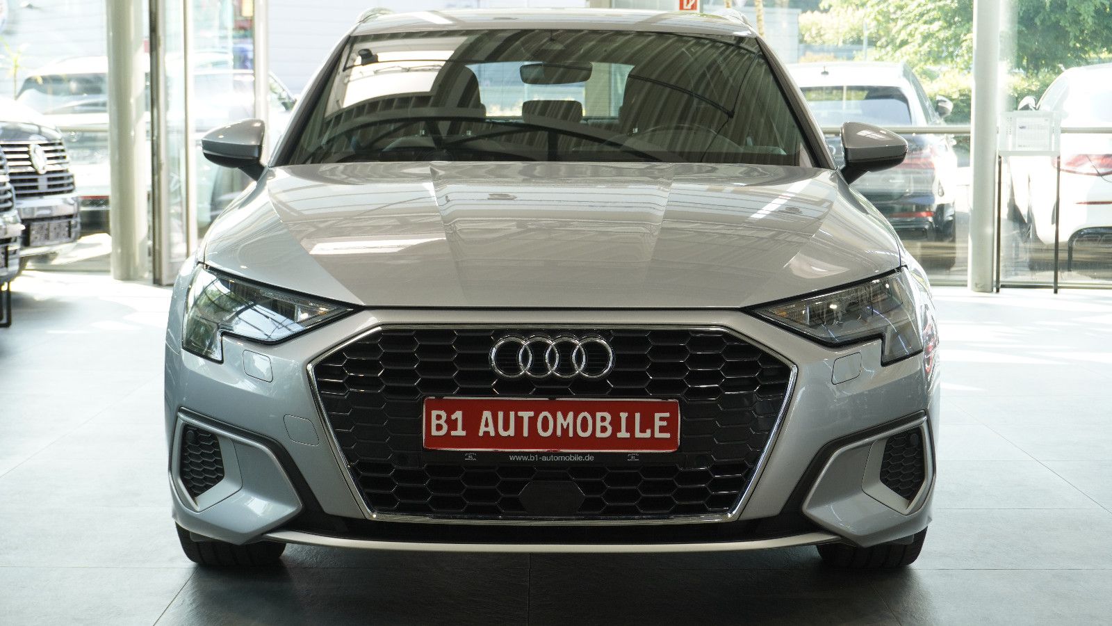 Audi A3 Sportback 30 TFSI advanced - Samsaru's Car Outlet