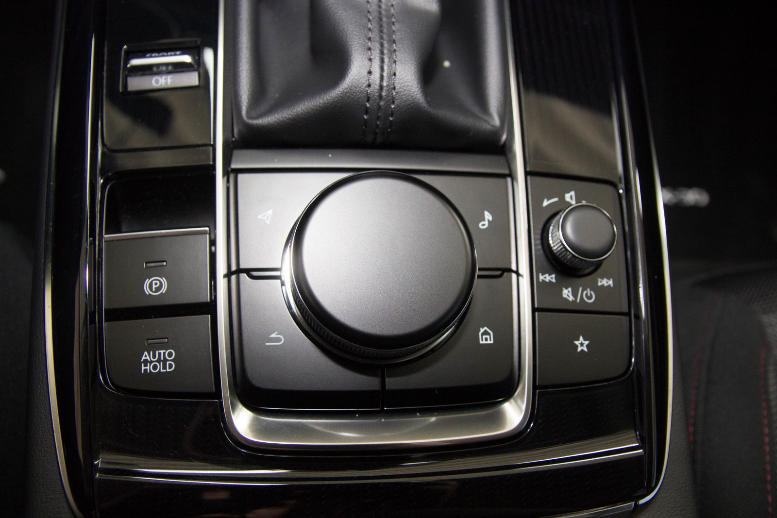 Mazda CX-30 2.5 e-SKYACTIV-G Homura 2WD KAMERA/NAVI/TO