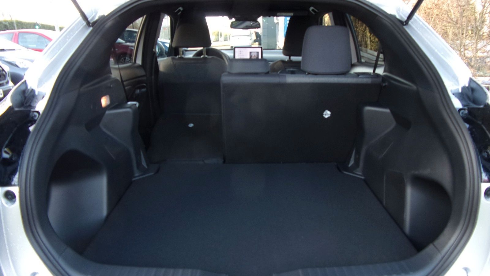 Toyota Yaris Cross 1,5-l-VVT-iE Teamplayer Safety P. V