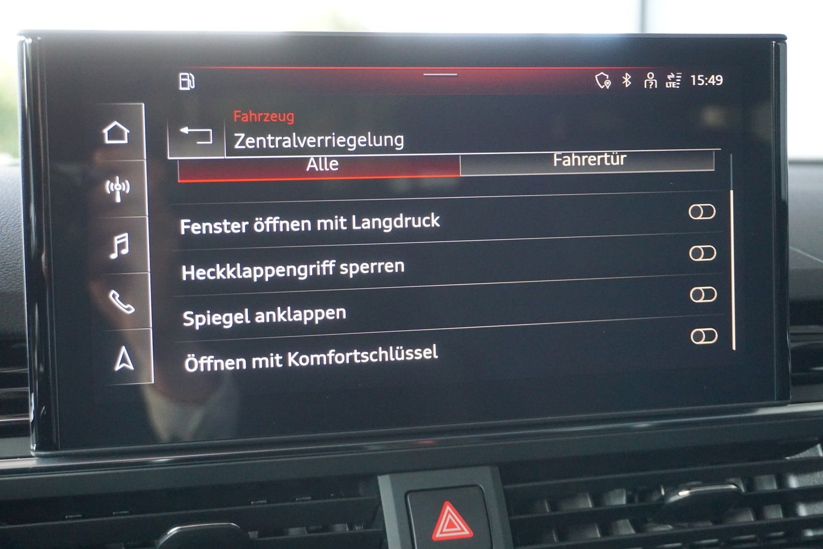 Audi A4 Avant 40 TDi S tronic S line - Samsaru's Car Outlet