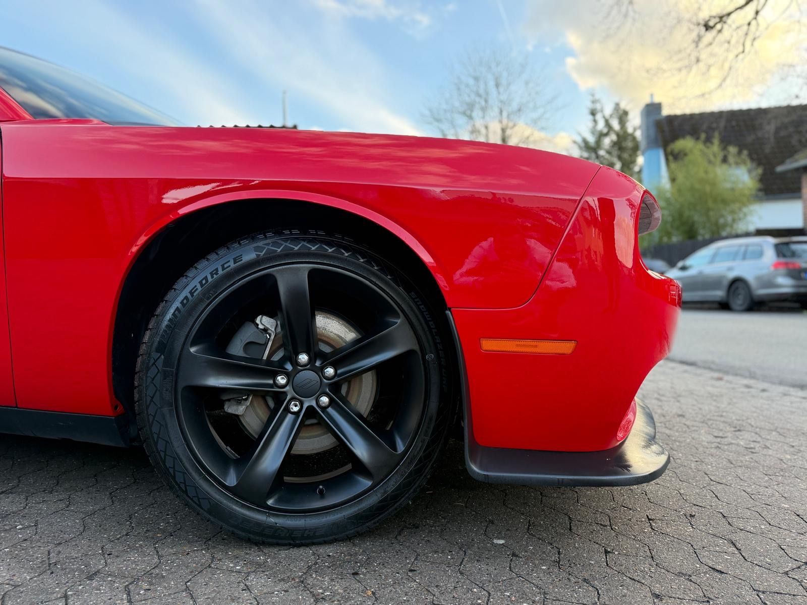 Dodge 5,7 V8*SRT KIT*LEDER*NAVI*KEYLESS*GARNTIE*SERVIC