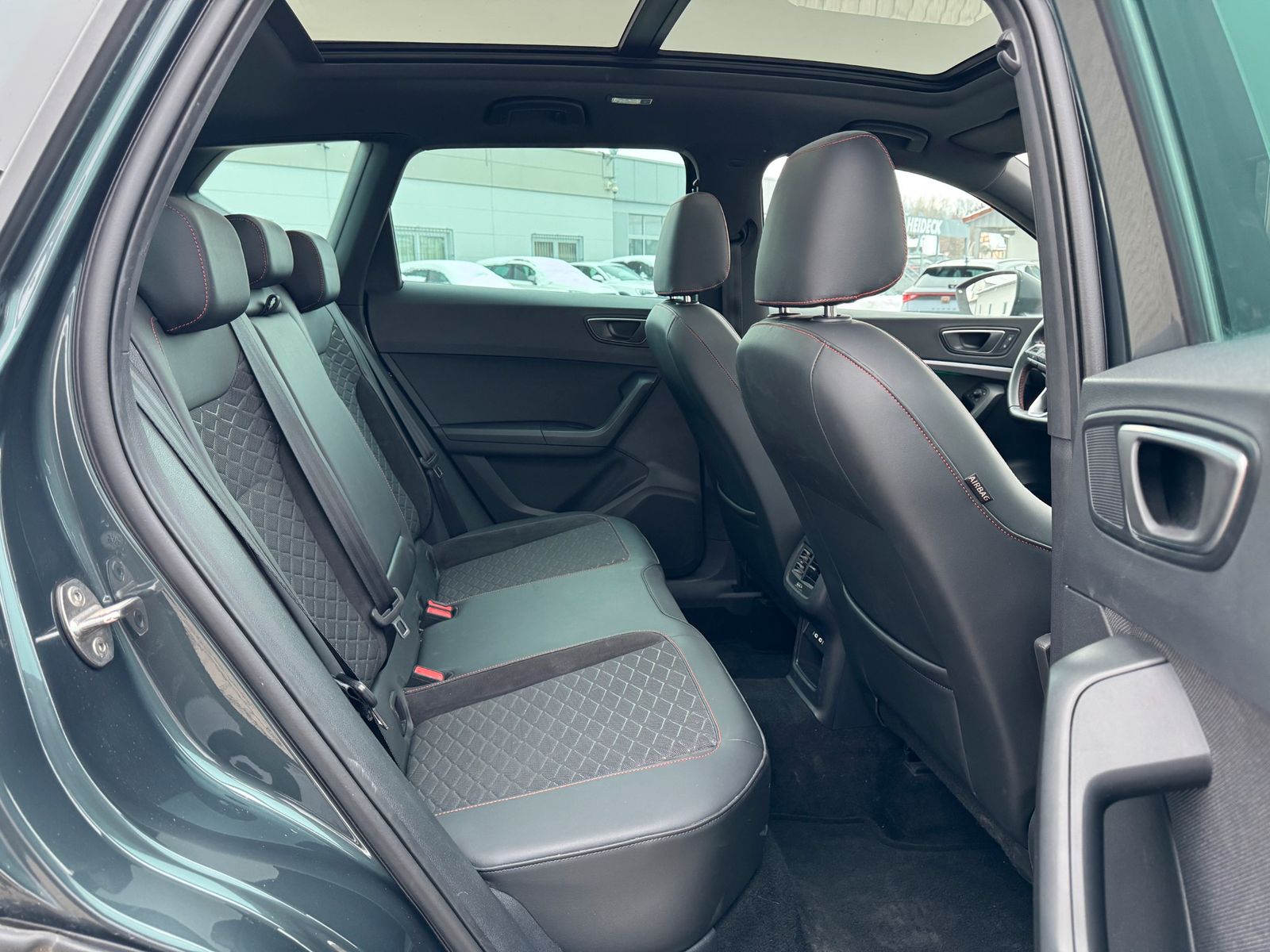 Seat Ateca FR 2.0 TSI DSG 4Drive ACC AHK PANO