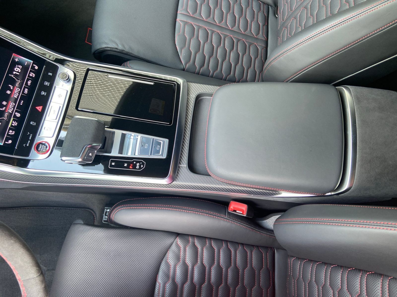 Audi RS Q8 4.0 TFSI qu. *HD-Matrix*Pano*AHK*Wankstab*