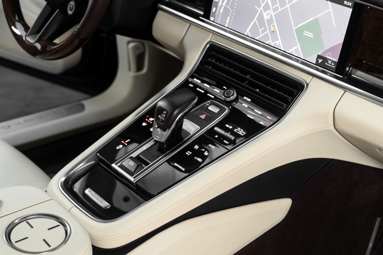 Porsche Panamera Turbo S E-Hybrid 1.Hd Traumausstattung