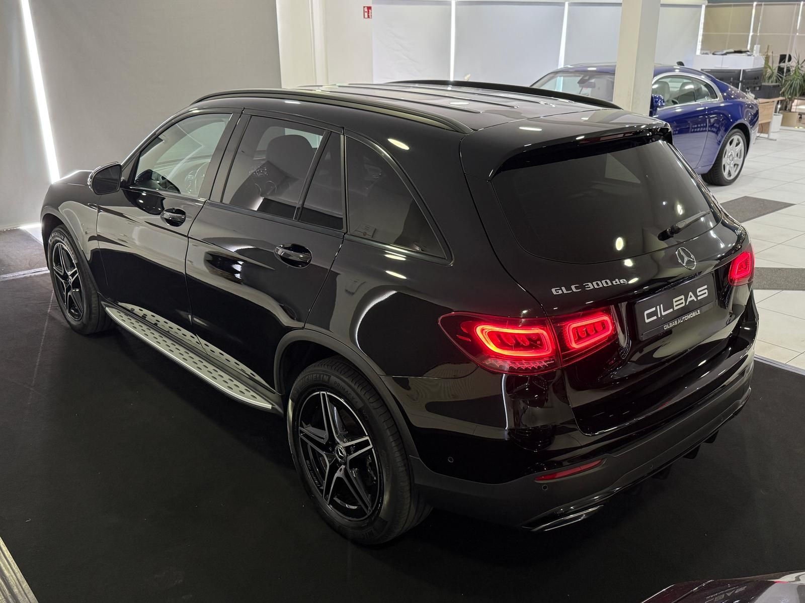 Mercedes-Benz GLC 300 de 4M AMG-Line - Samsaru's Car Outlet