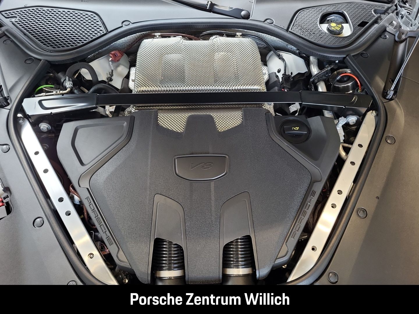 Porsche Panamera 718 GTS 4.0 BOSE LED Sportabgasanlage