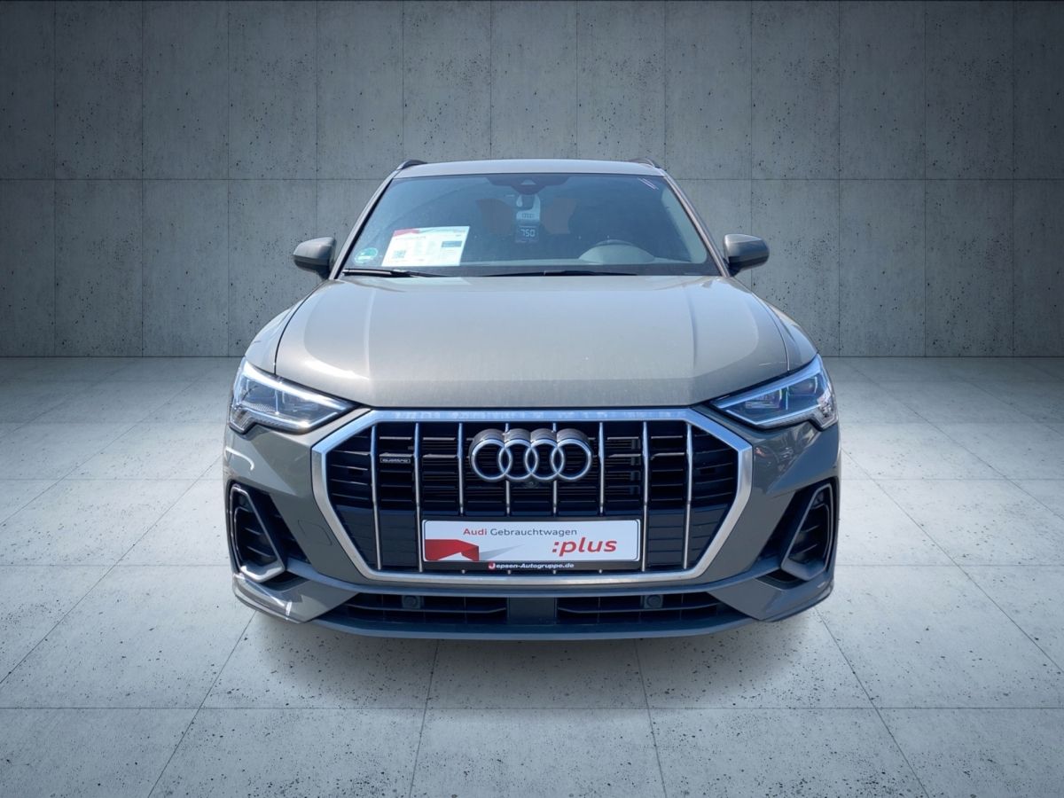 Audi Q3 45 TFSI quattro S line - Samsaru's Car Outlet