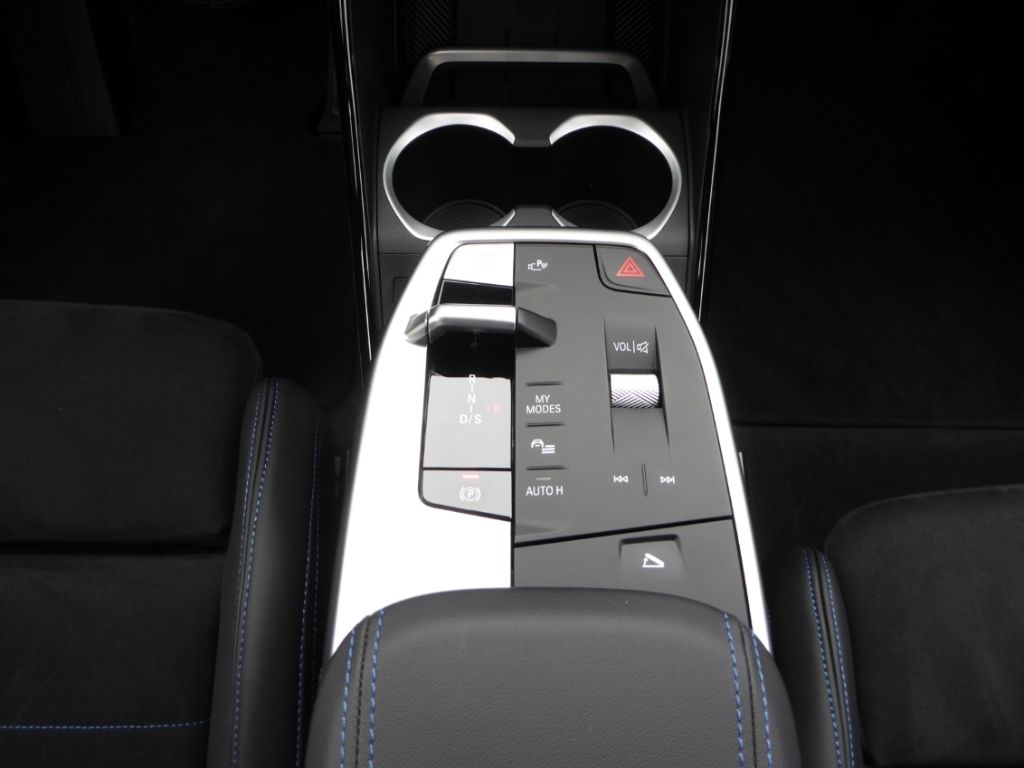 BMW X2 xDrive20d M Sport Navi Head Up Harman Kardon