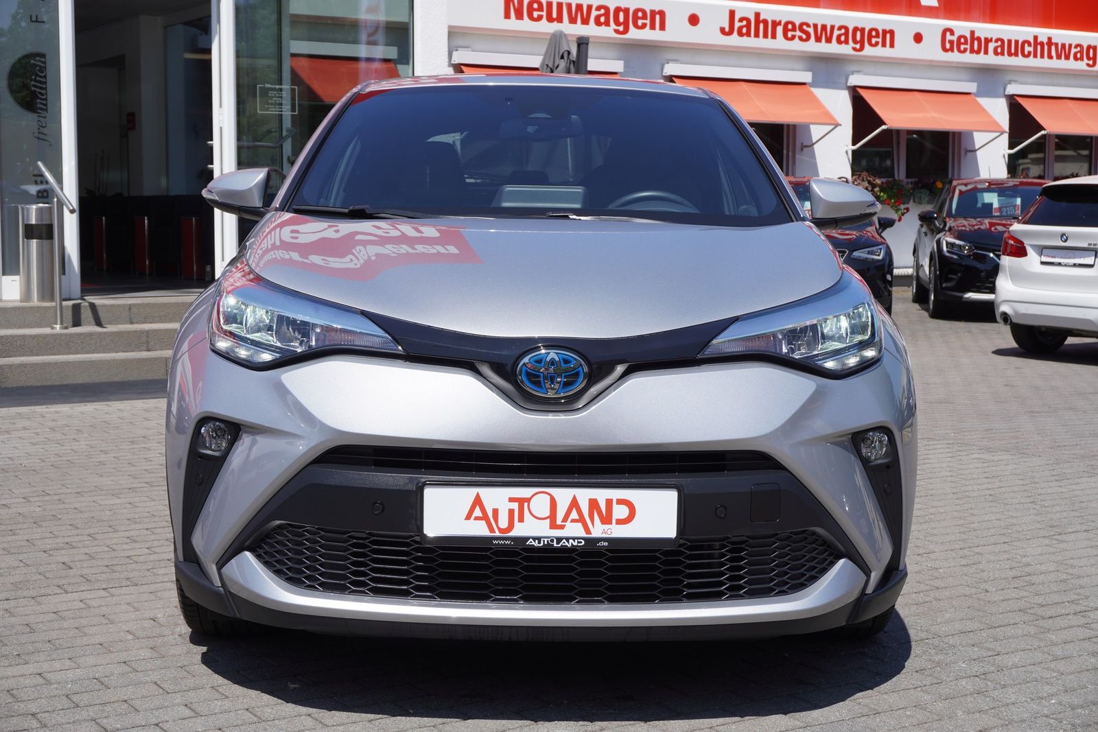Toyota C-HR 1.8 Hybrid - Samsaru's Car Outlet