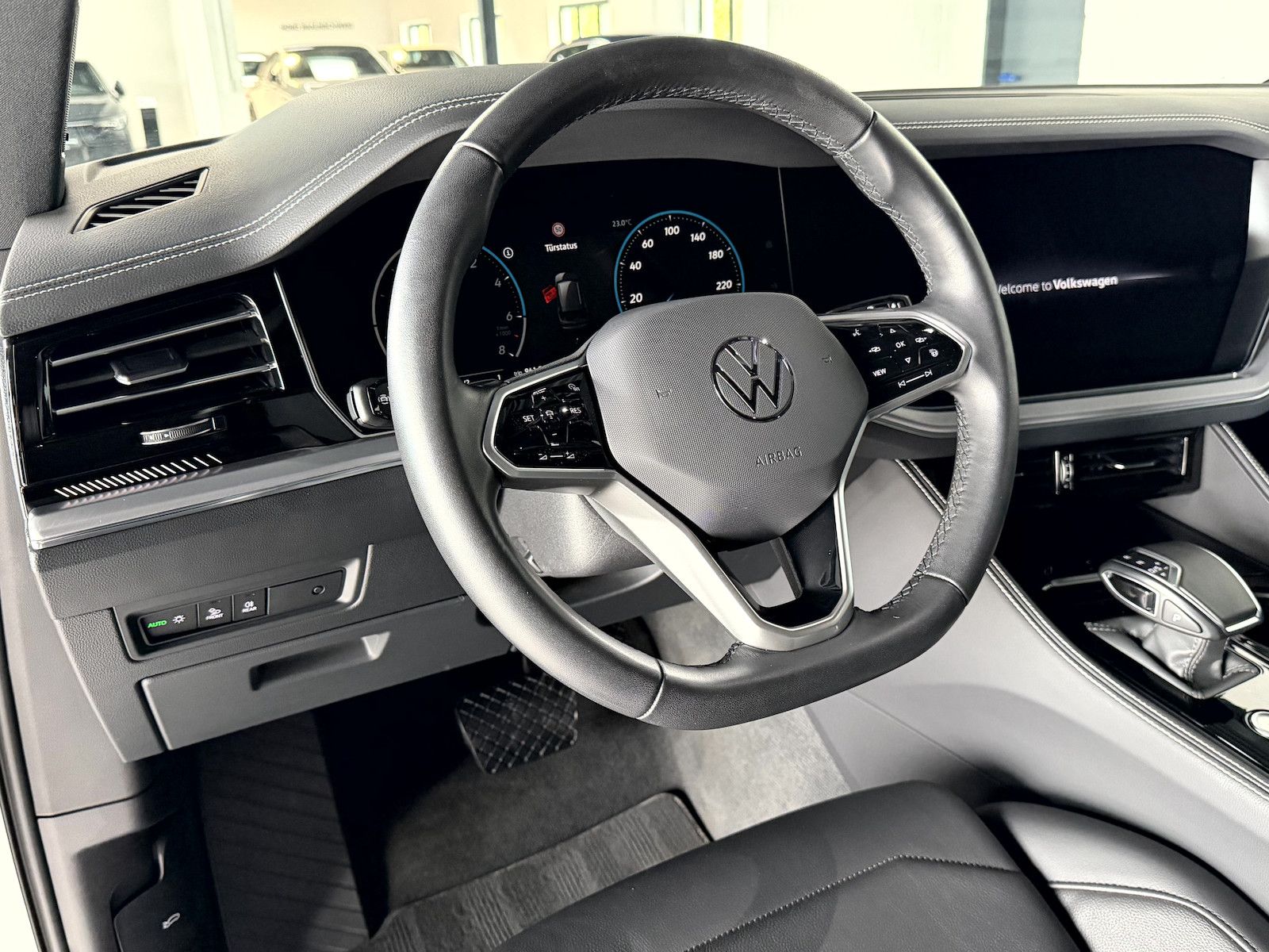 Volkswagen Touareg 3.0 TSI eHybrid 4Motion*IQ*Pano*AHK*360*