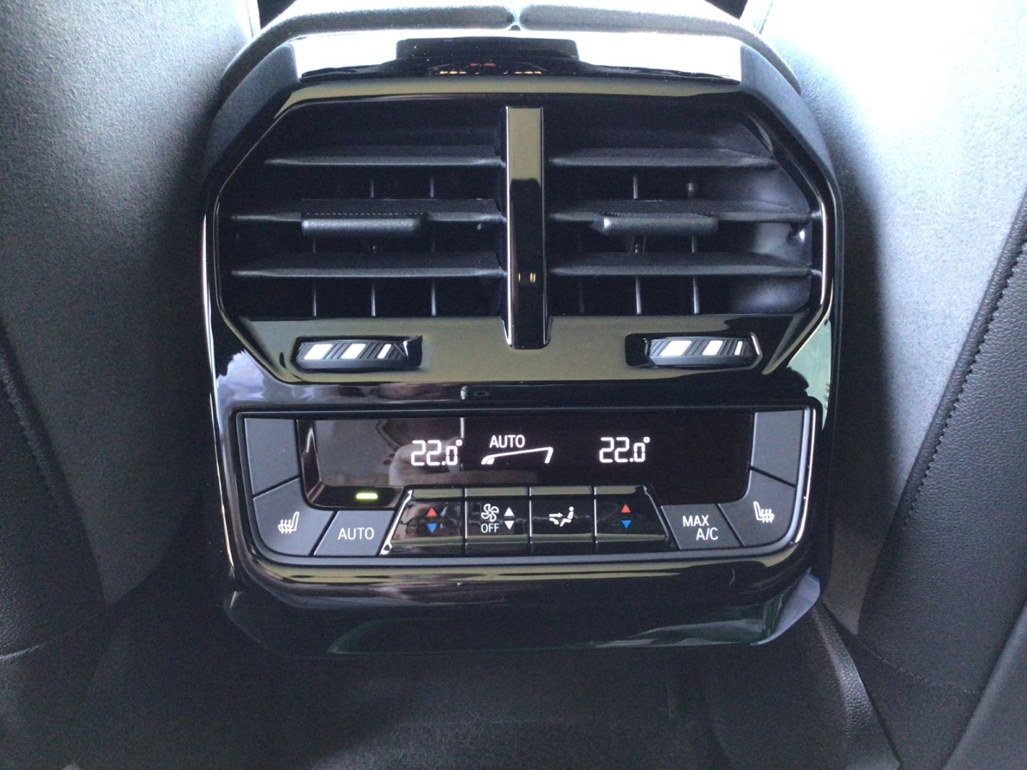 BMW iX M70 xDrive AHK/ACC/Panorama/Autobahnassistent