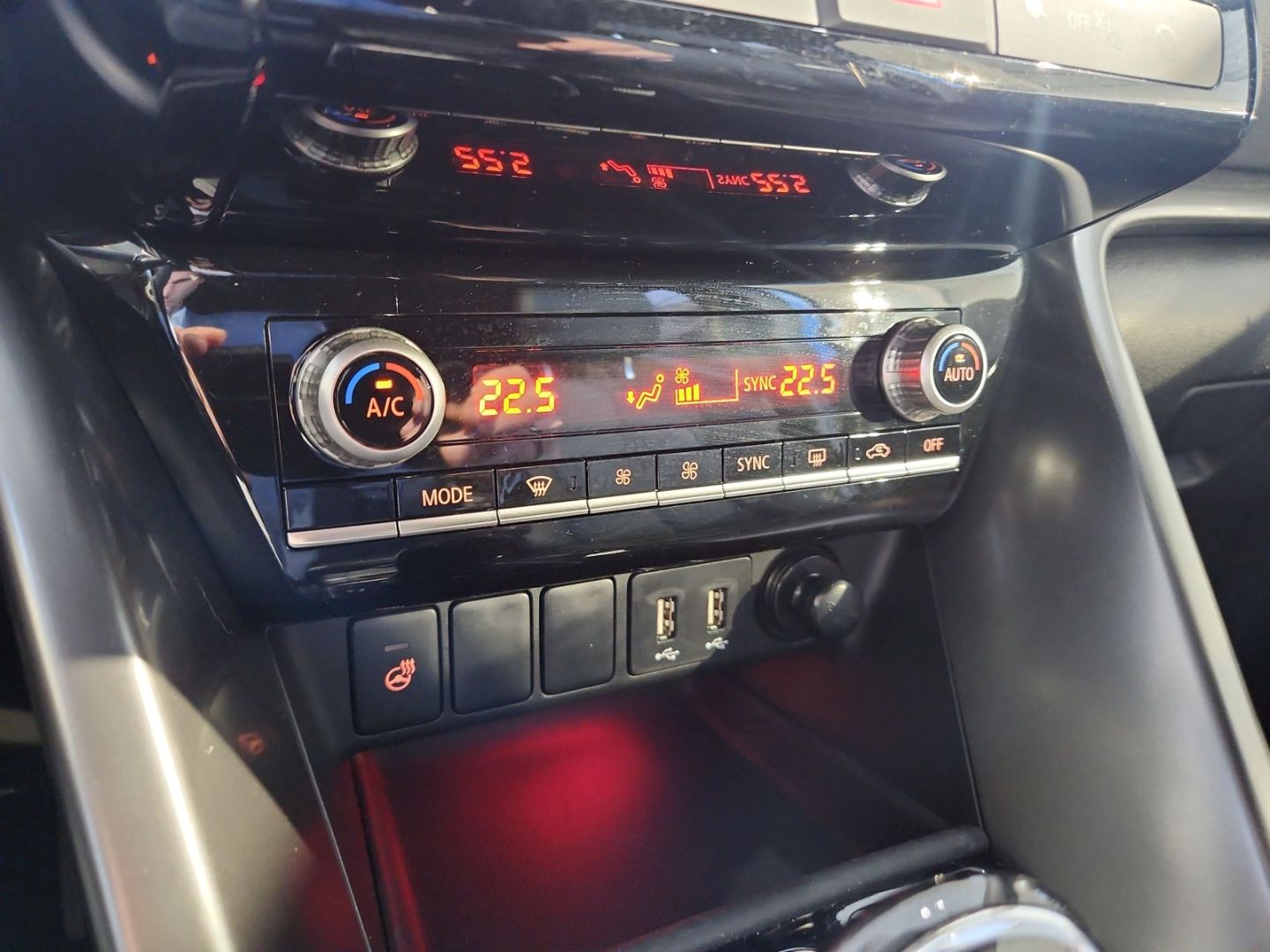 Mitsubishi Eclipse Cross Plug-In Hybrid Select Black WR Gar