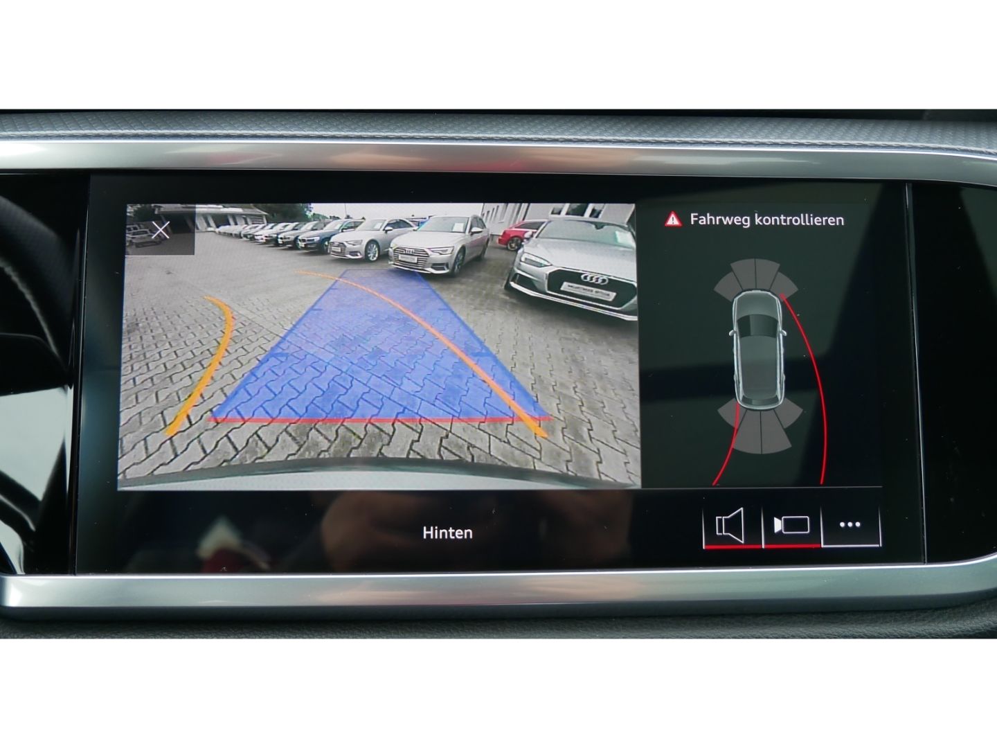 Audi Q3 40 TDI q S line - Samsaru's Car Outlet
