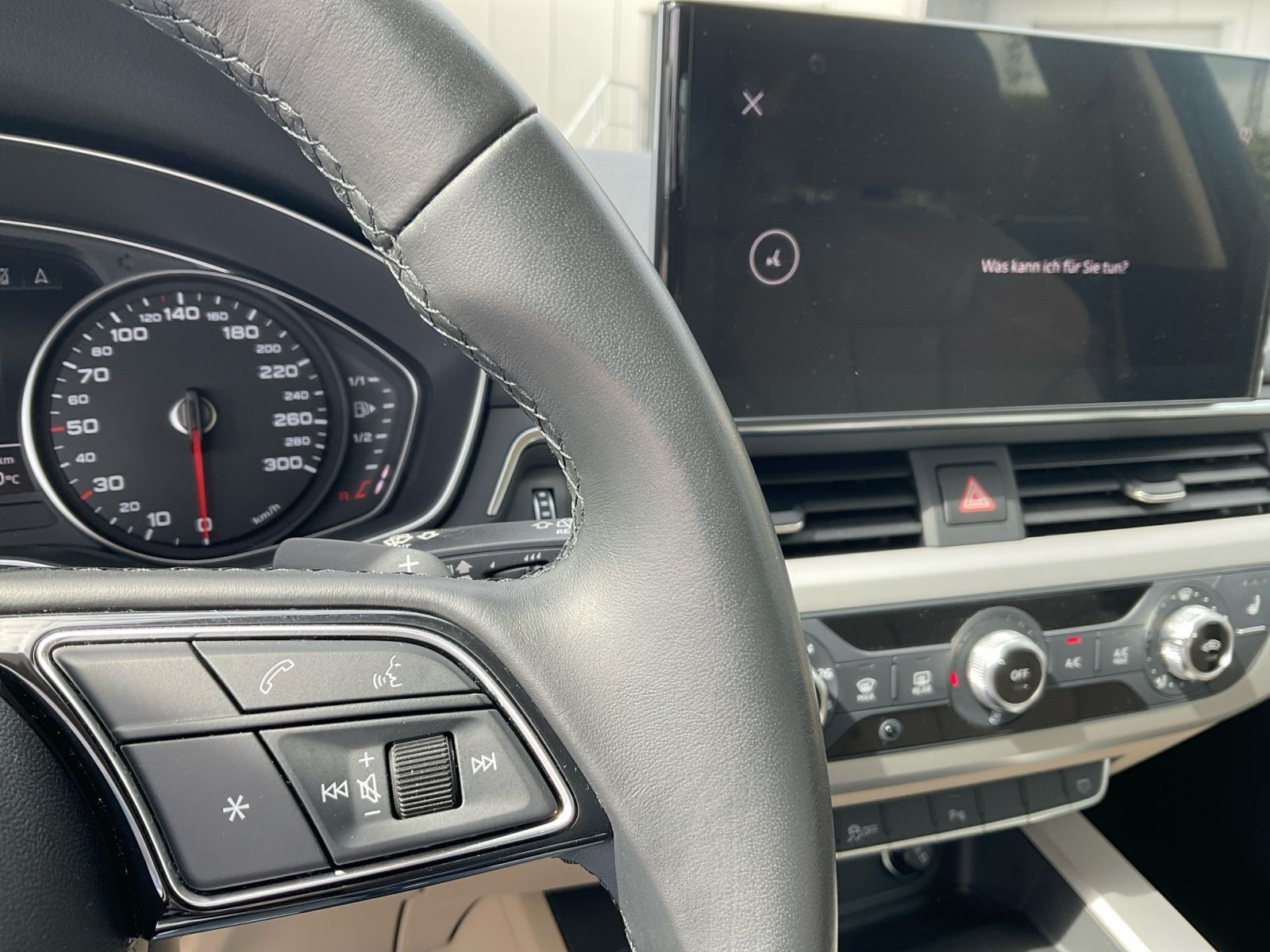 Audi A4 Avant 35 TDI S tronic advanced - Samsaru's Car Outlet