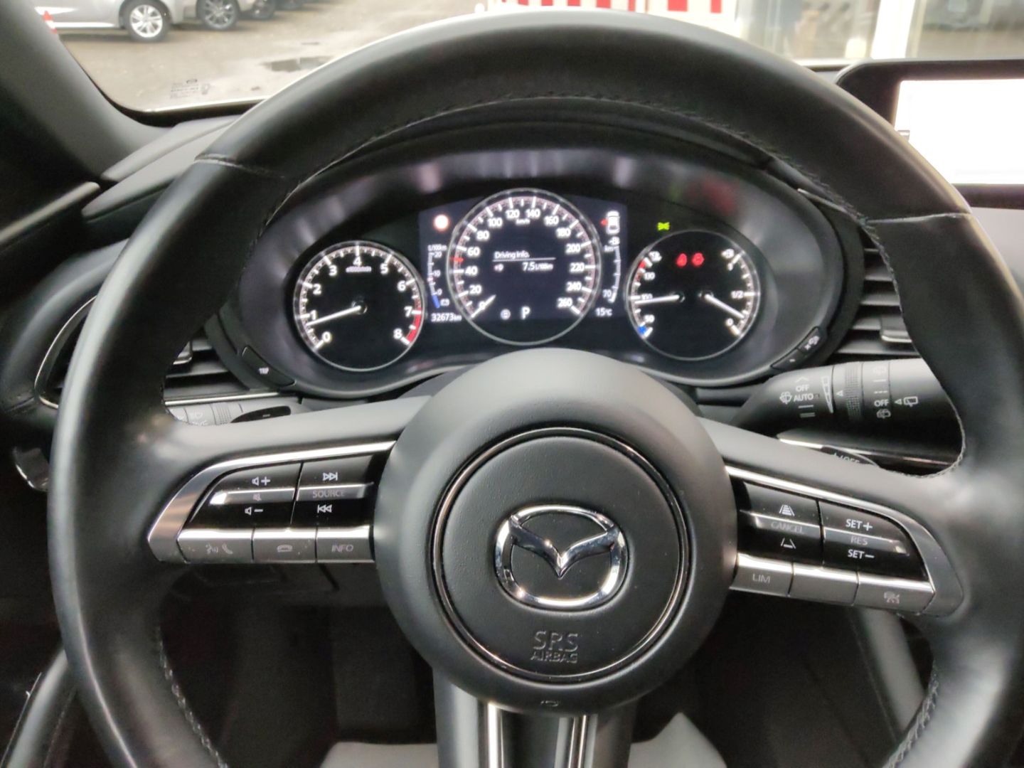 Mazda 3 Selection SKYACTIVE HUD Navi LED Blendfreies F