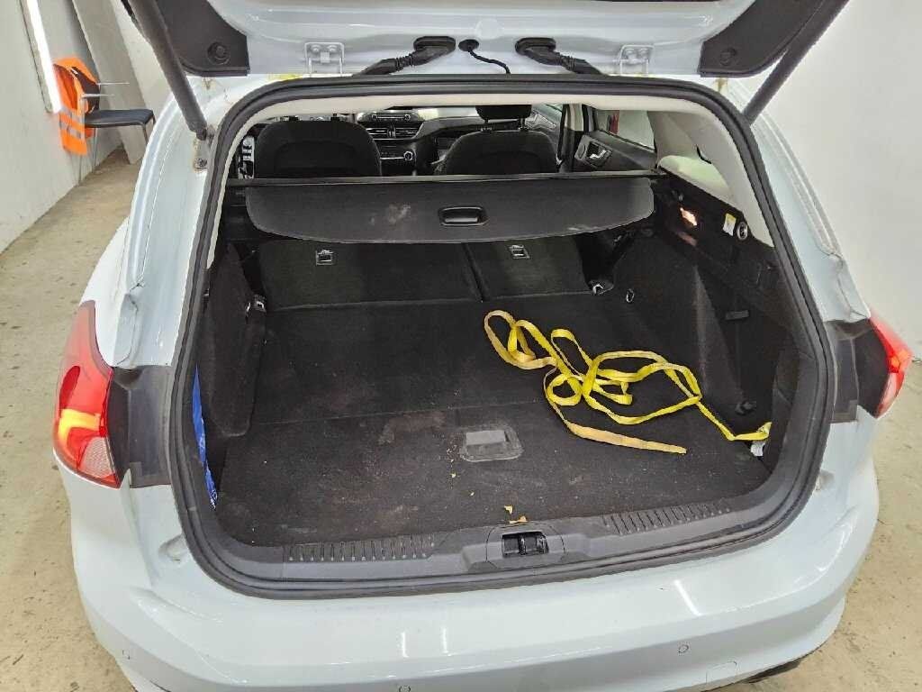 Ford Focus 2.0 EcoBlue Titanium - Samsaru's Car Outlet