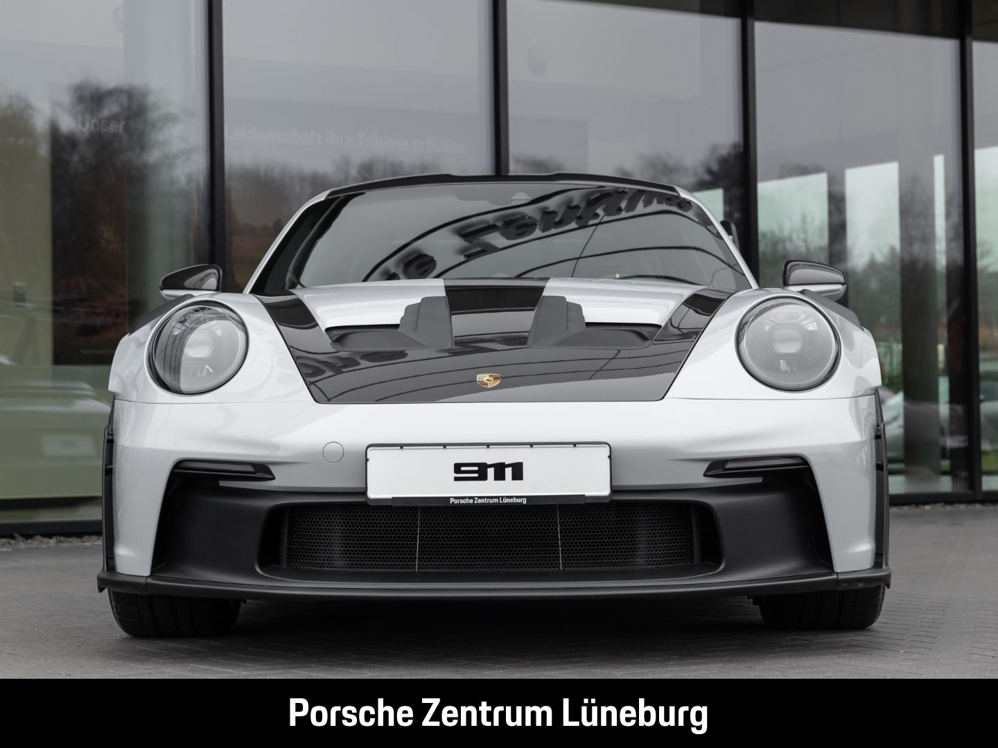 Porsche 992 911 GT3 RS - Samsaru's Car Outlet
