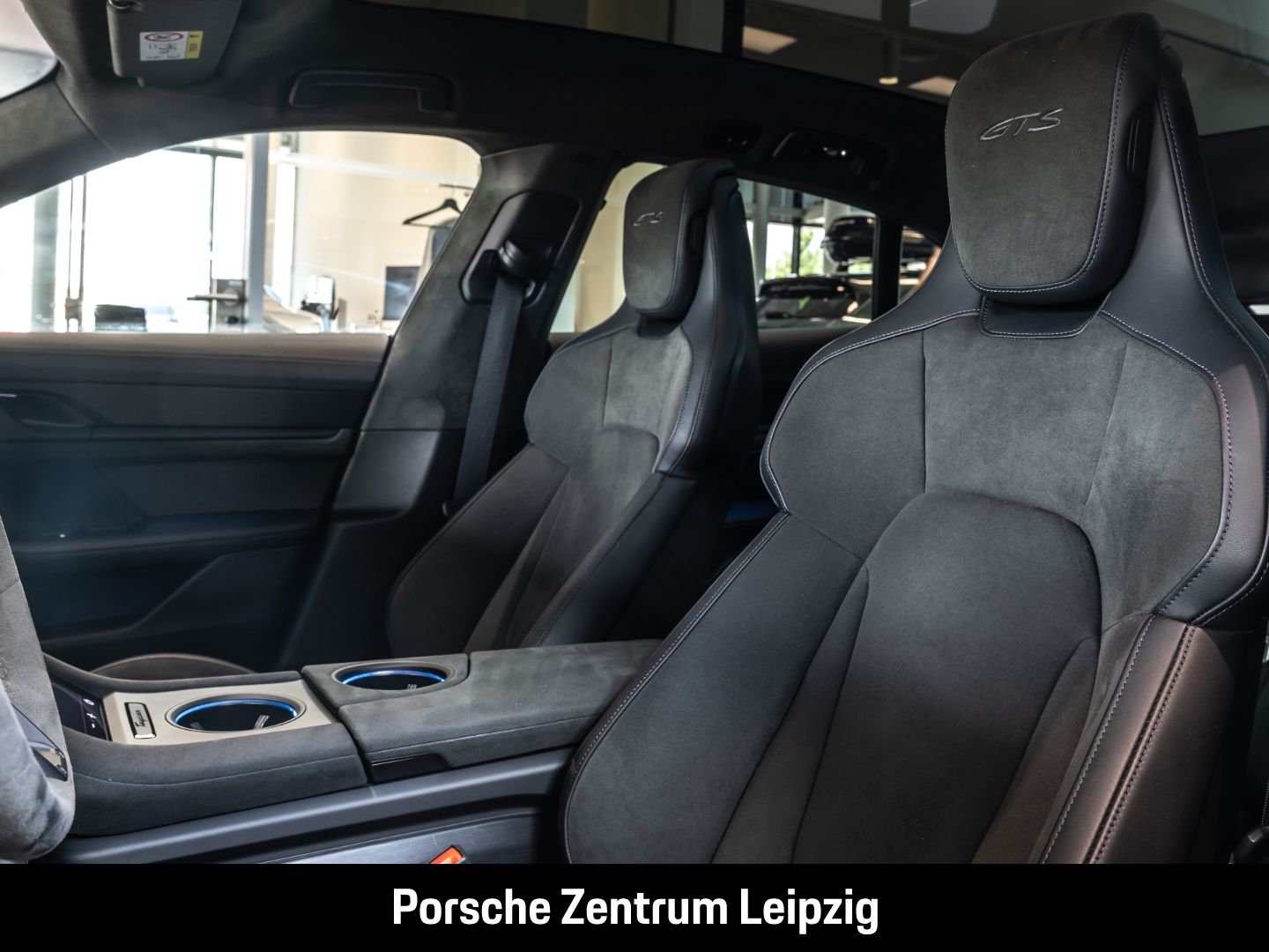 Porsche Taycan GTS Sport Turismo BOSE Surround-View LED
