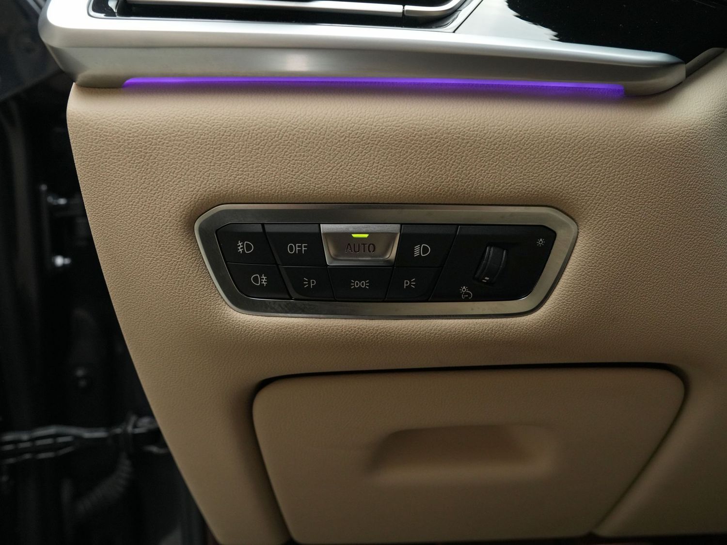 BMW X7 xDrive 40 i M Sport PANO*HUD*AHK*H&K*TV FOND*