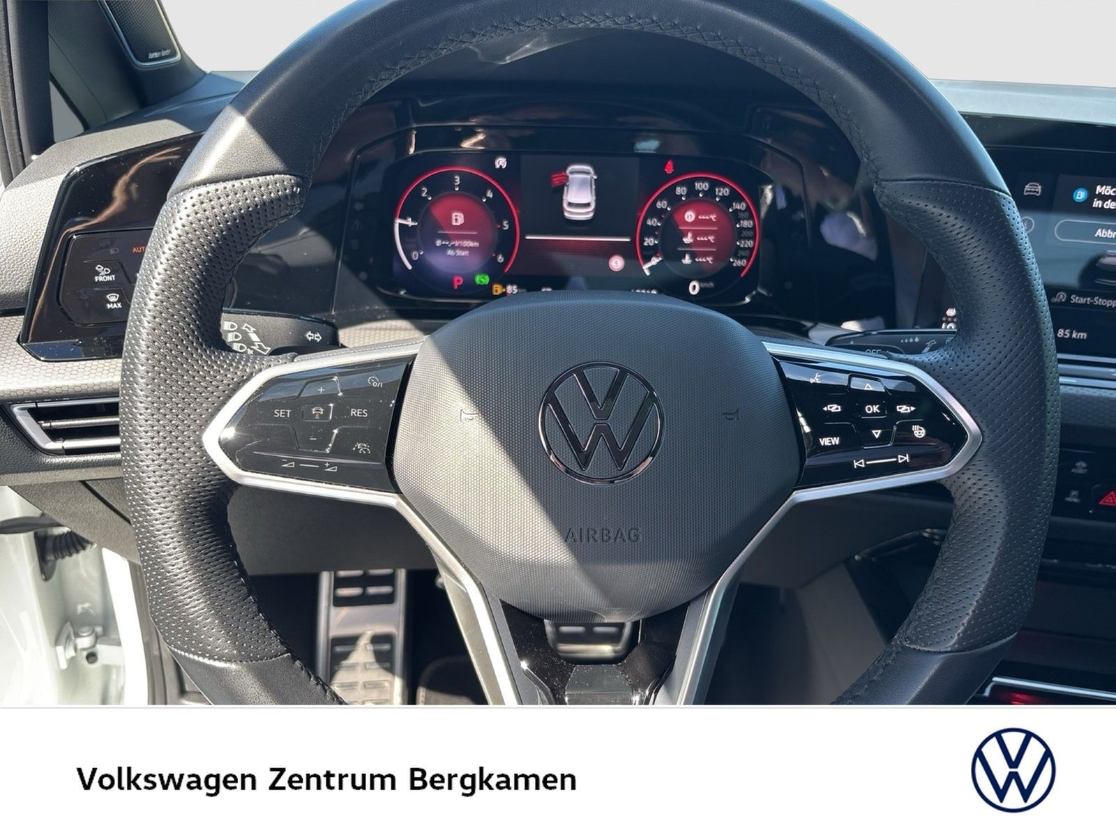 Volkswagen Golf 2.0 GTD ALU19 PANO H.KARDON MATRIX BLACK