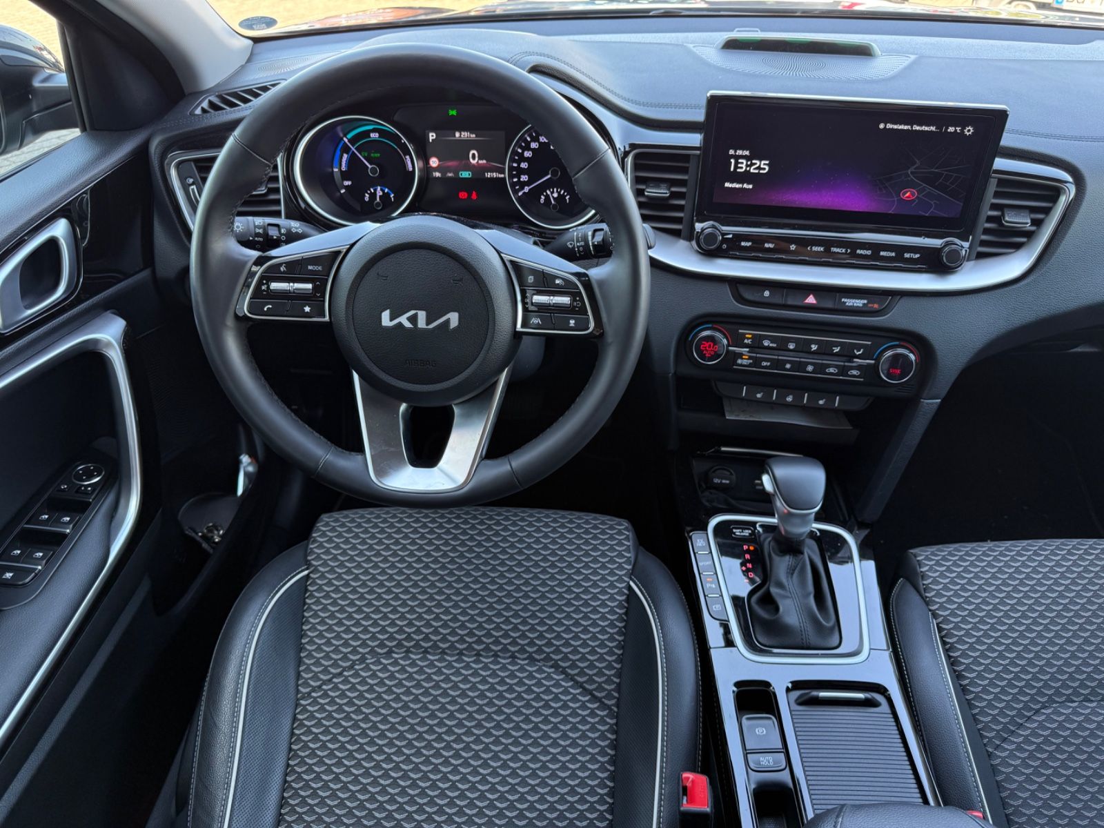 Kia XCeed 1.6 Plug-In Hybrid Spirit - Samsaru's Car Outlet