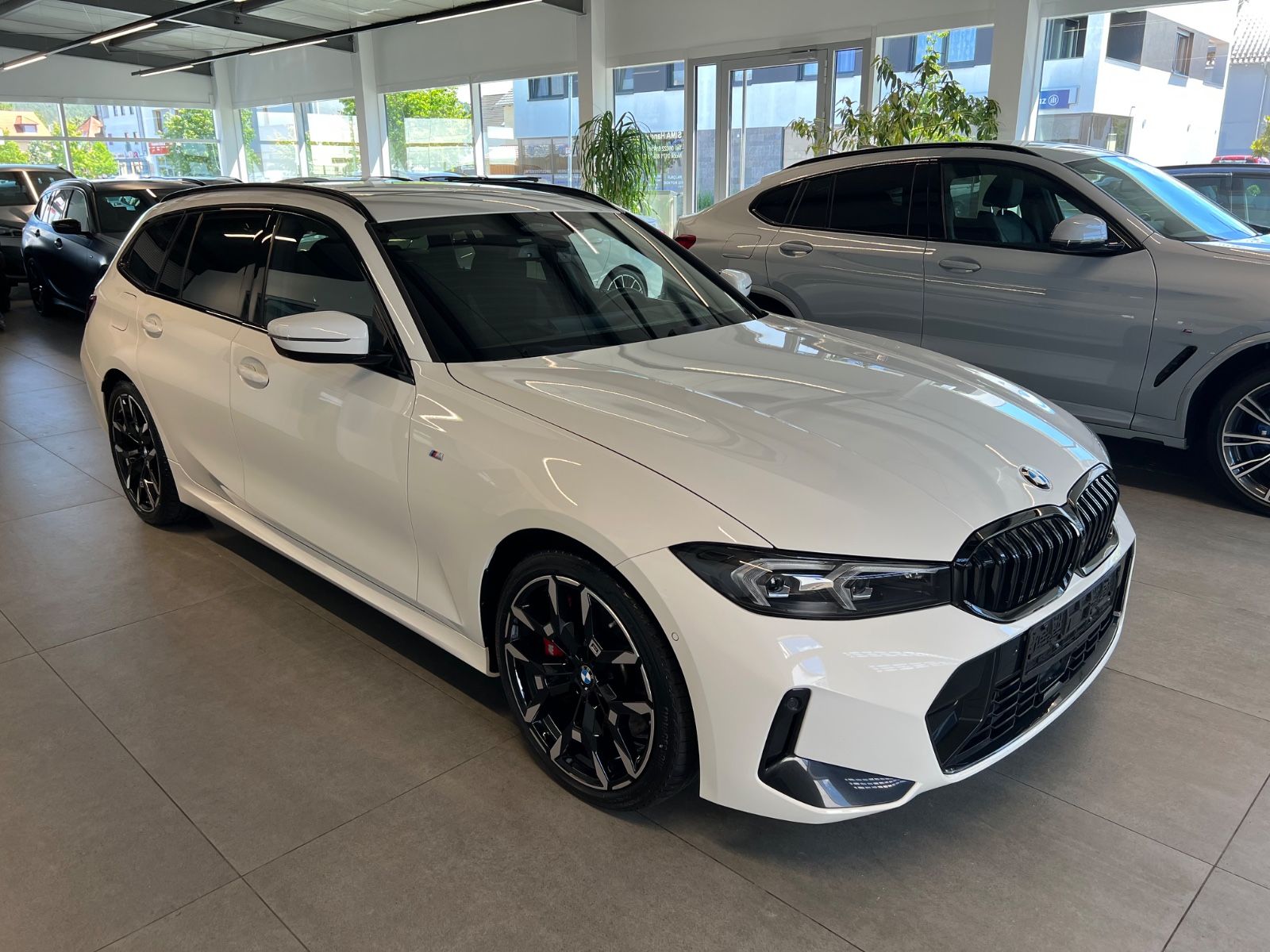 BMW 320 d xDrive Touring M Sport Pro Paket / H&K