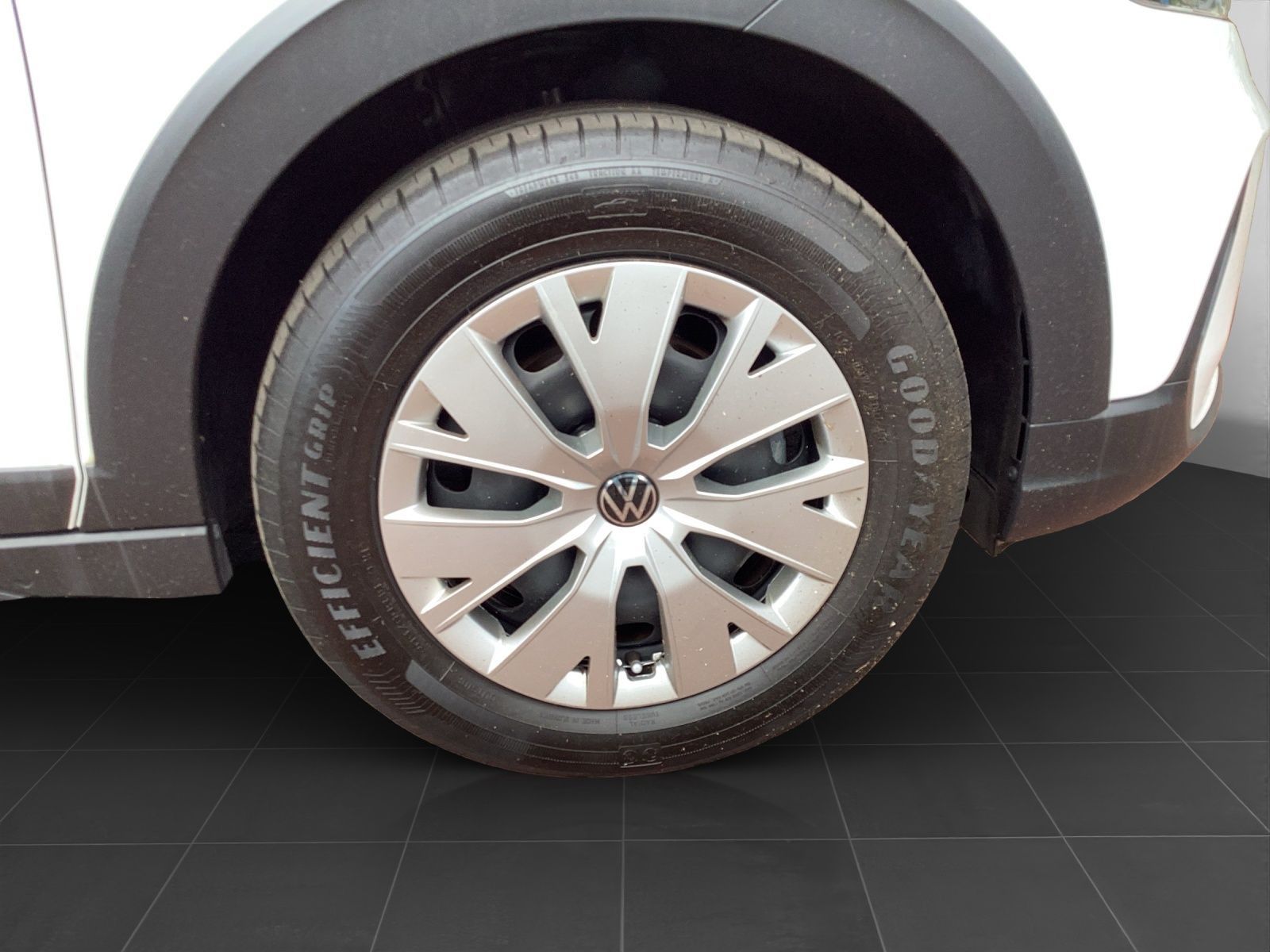 Volkswagen Taigo 1.0 TSI - Samsaru's Car Outlet